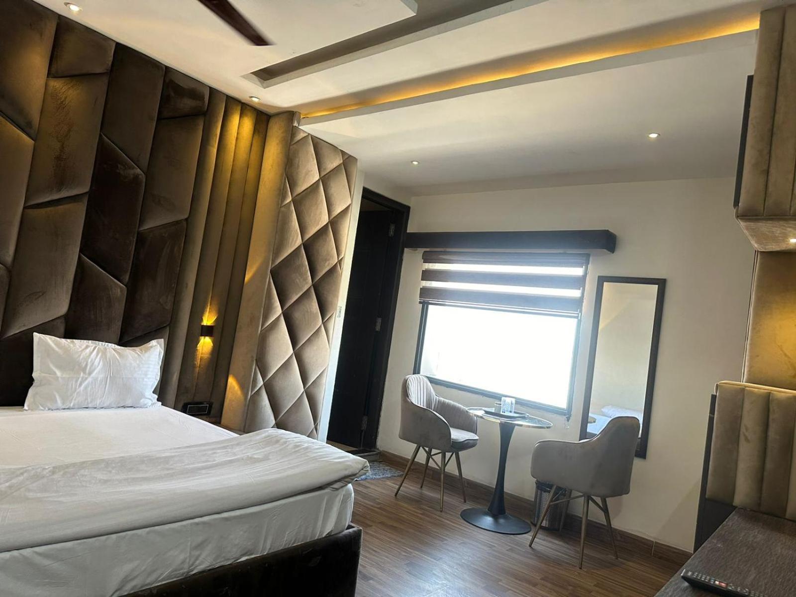 גרייטר נוידה Hotel Kritika מראה חיצוני תמונה